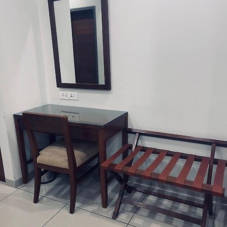 The Park Residency Hotel Ahmedabad Luaran gambar